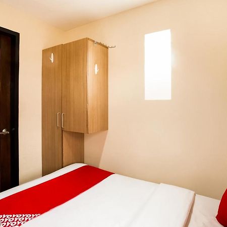 Oyo 199 Solange Apartelle Davao City Esterno foto