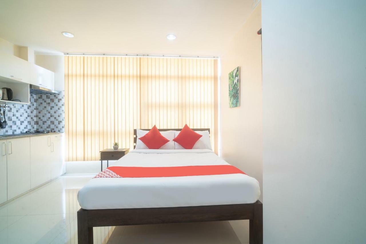 Oyo 199 Solange Apartelle Davao City Esterno foto