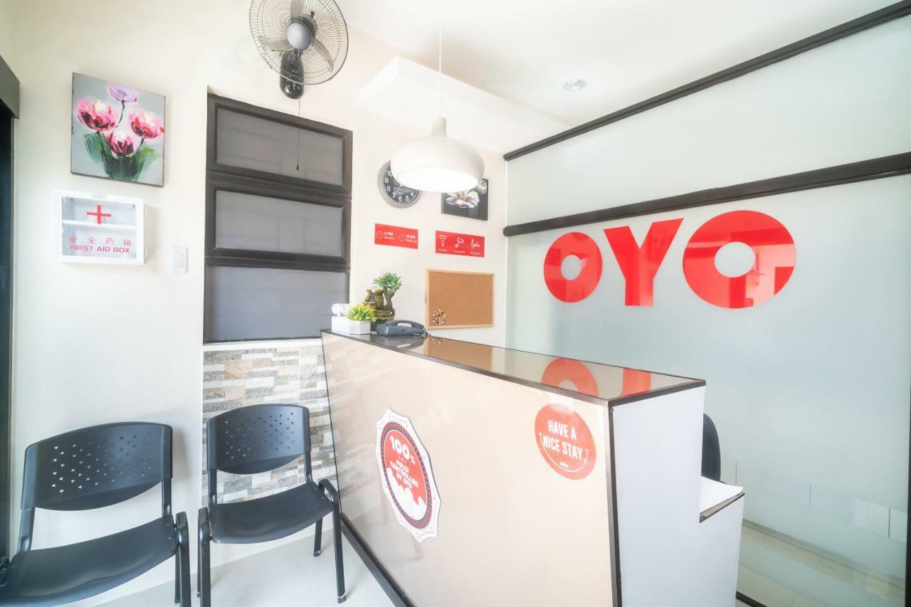 Oyo 199 Solange Apartelle Davao City Esterno foto